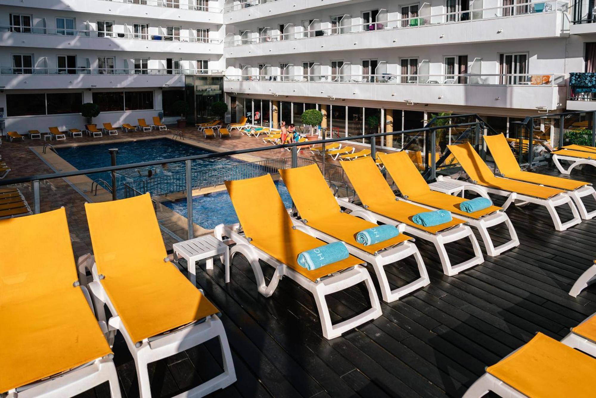 Hotel Port Fiesta Park