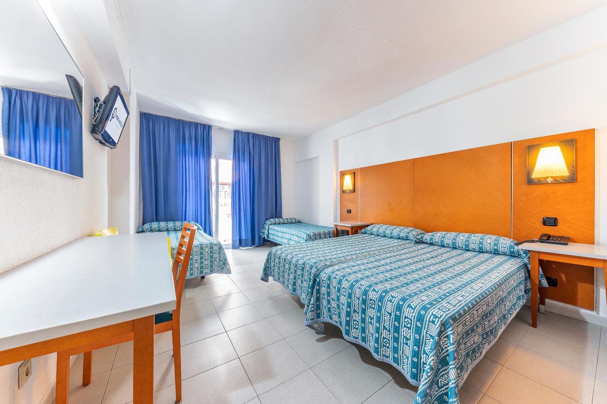 Hotel Port Fiesta Park